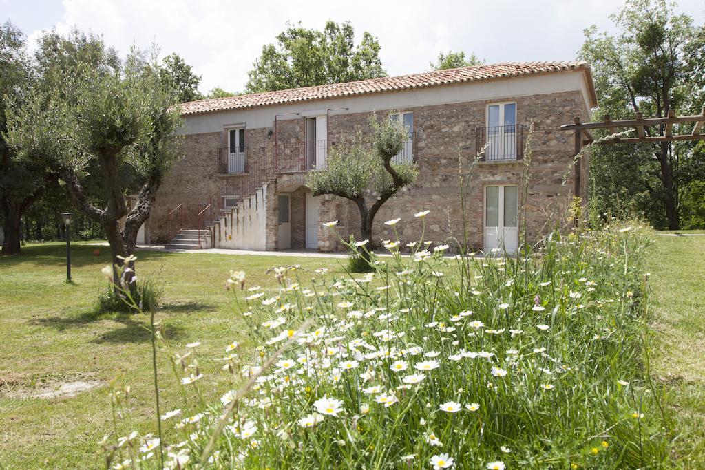 Agriturismo Creta Rossa Torre di Ruggiero Eksteriør bilde