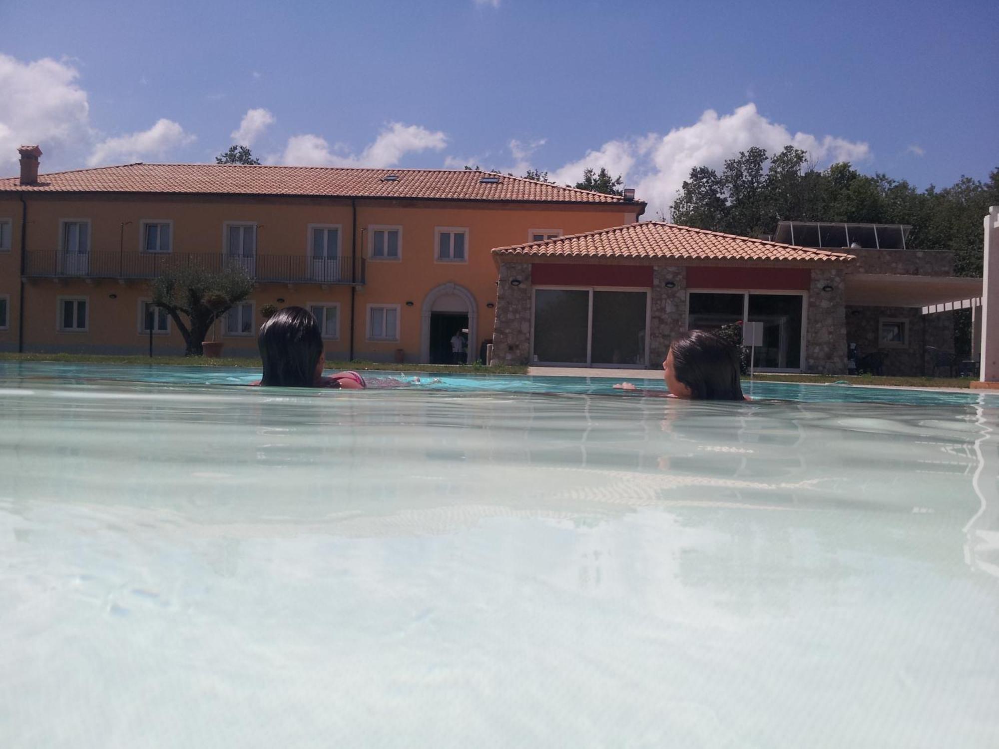 Agriturismo Creta Rossa Torre di Ruggiero Eksteriør bilde