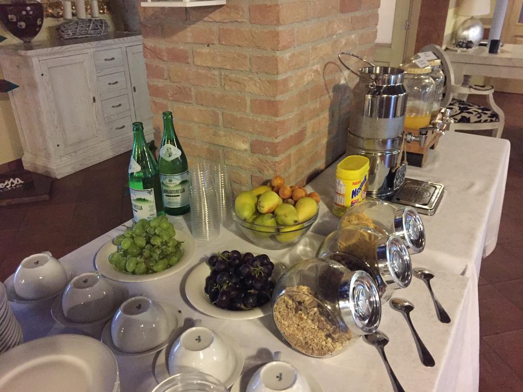 Agriturismo Creta Rossa Torre di Ruggiero Eksteriør bilde
