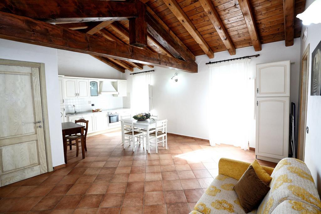 Agriturismo Creta Rossa Torre di Ruggiero Eksteriør bilde